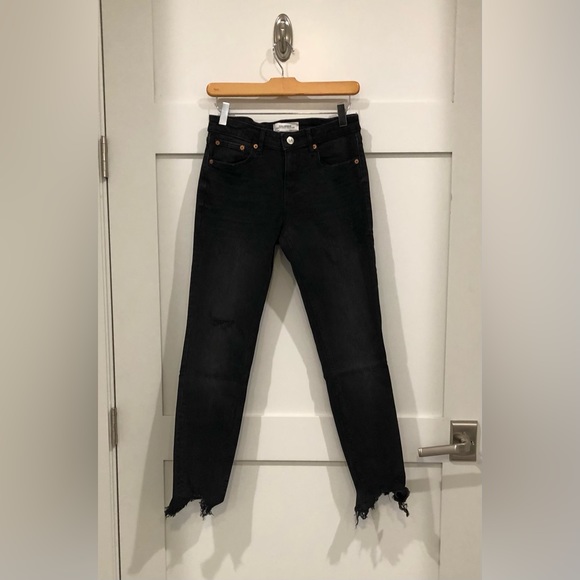 Zara Distressed Jeans - Picture 1 of 3